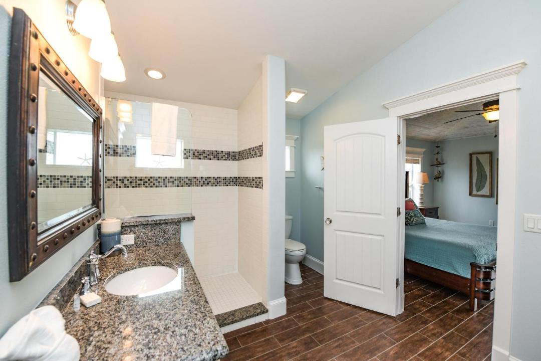 Photo of Bathroom in Holmes Beach