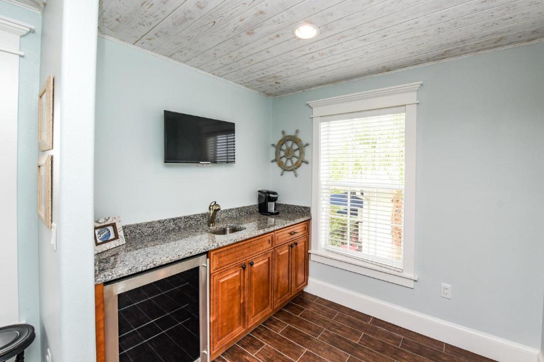 Photo of Others in Holmes Beach