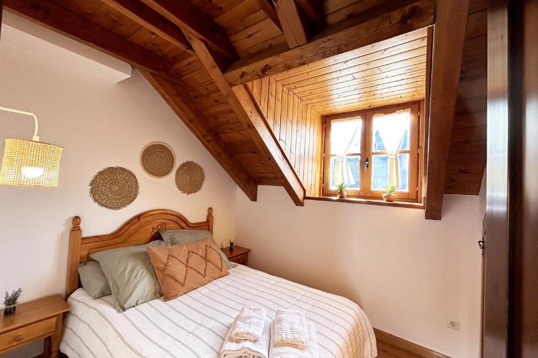 Photo of Bedroom in Linsoles