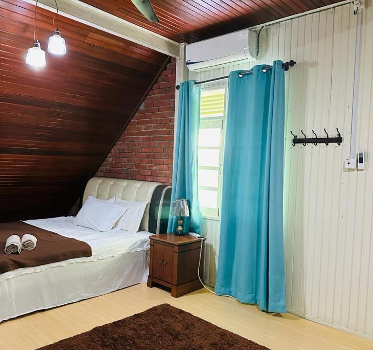 Photo of Bedroom in Manir
