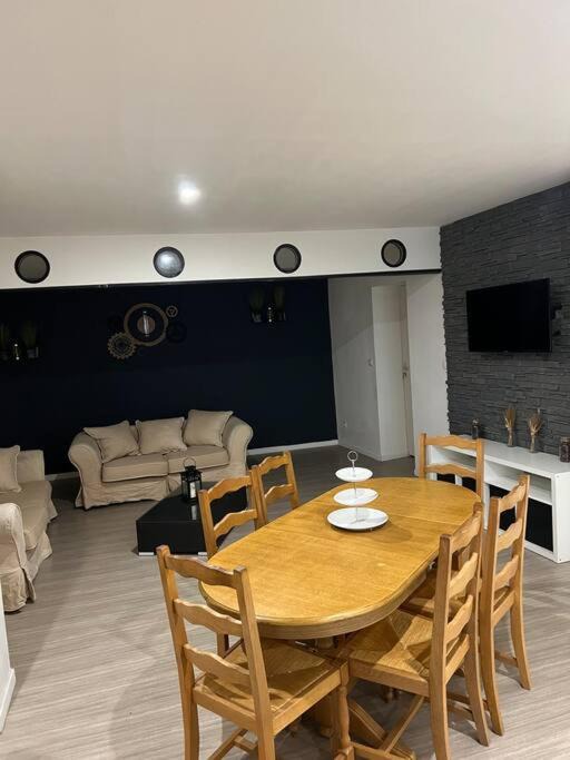 Photo of Others in Lallaing