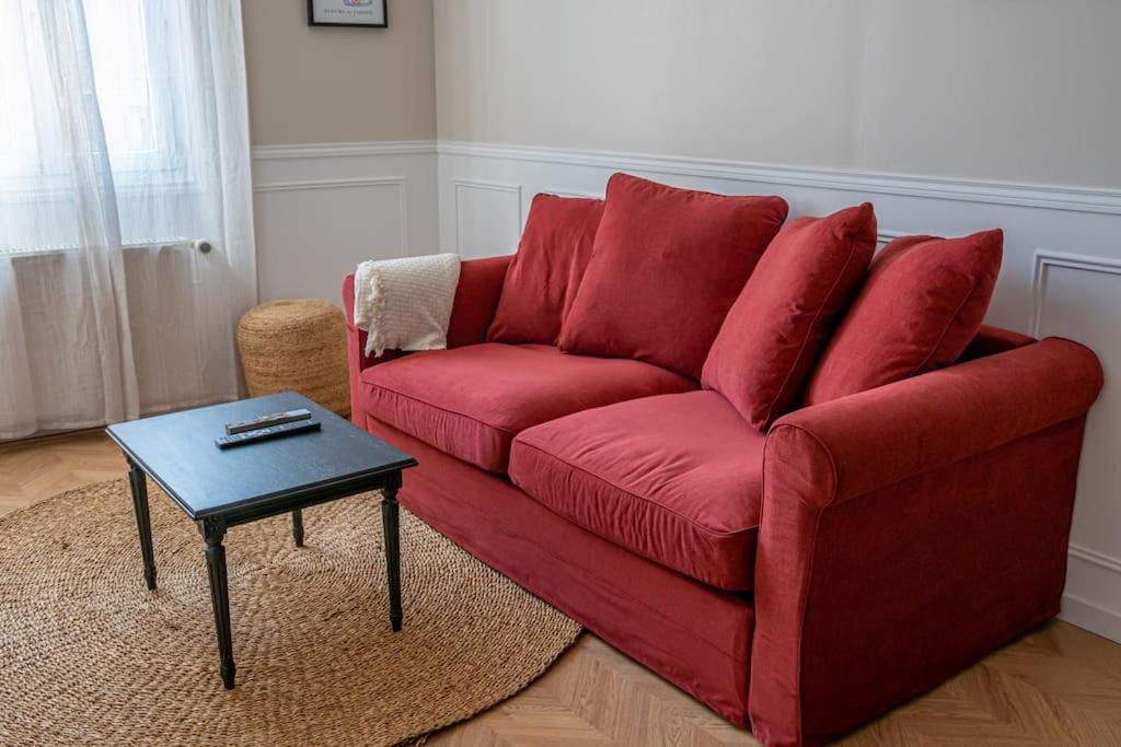 Photo of Others in Anatole France Danton