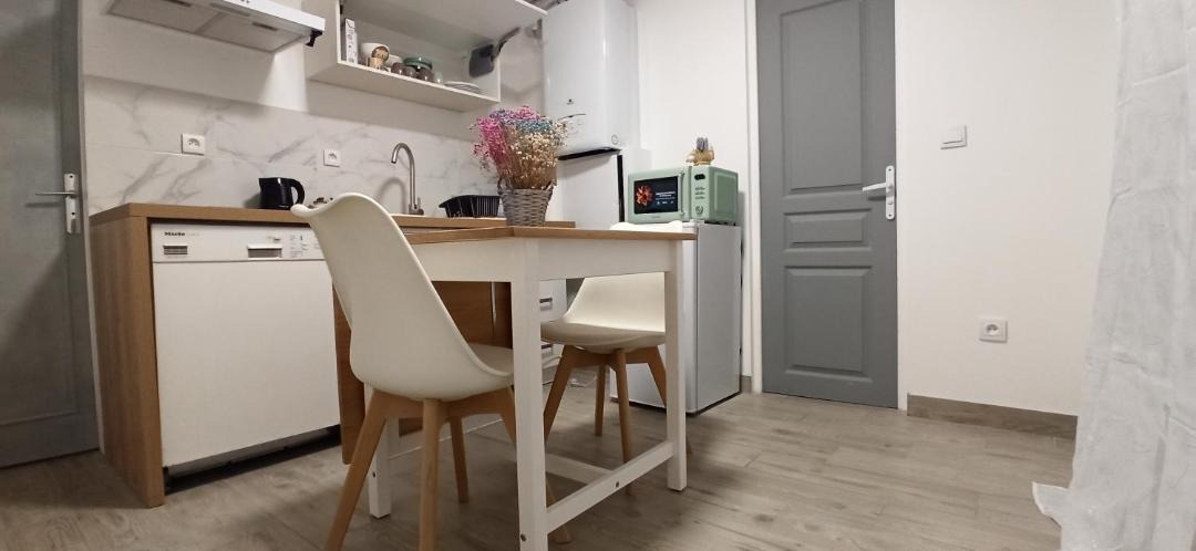Photo of Kitchen in Margny-les-Compiegne