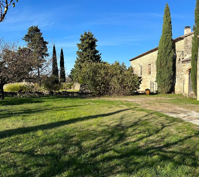 Photo of Others in Espeluche