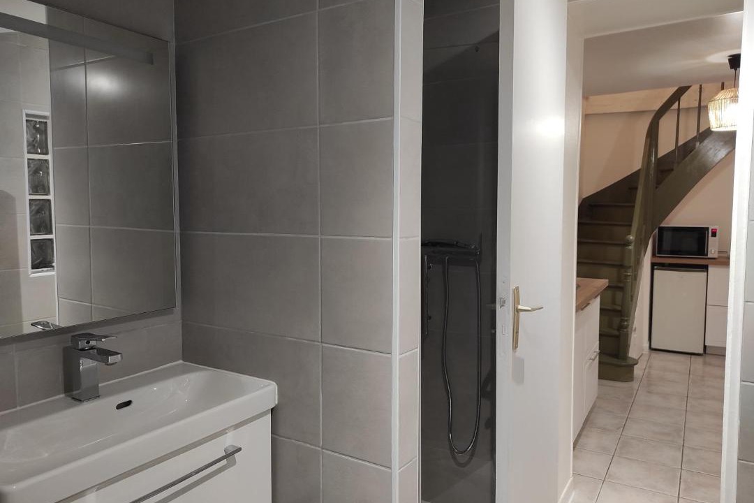 Photo of Bathroom in Alencon