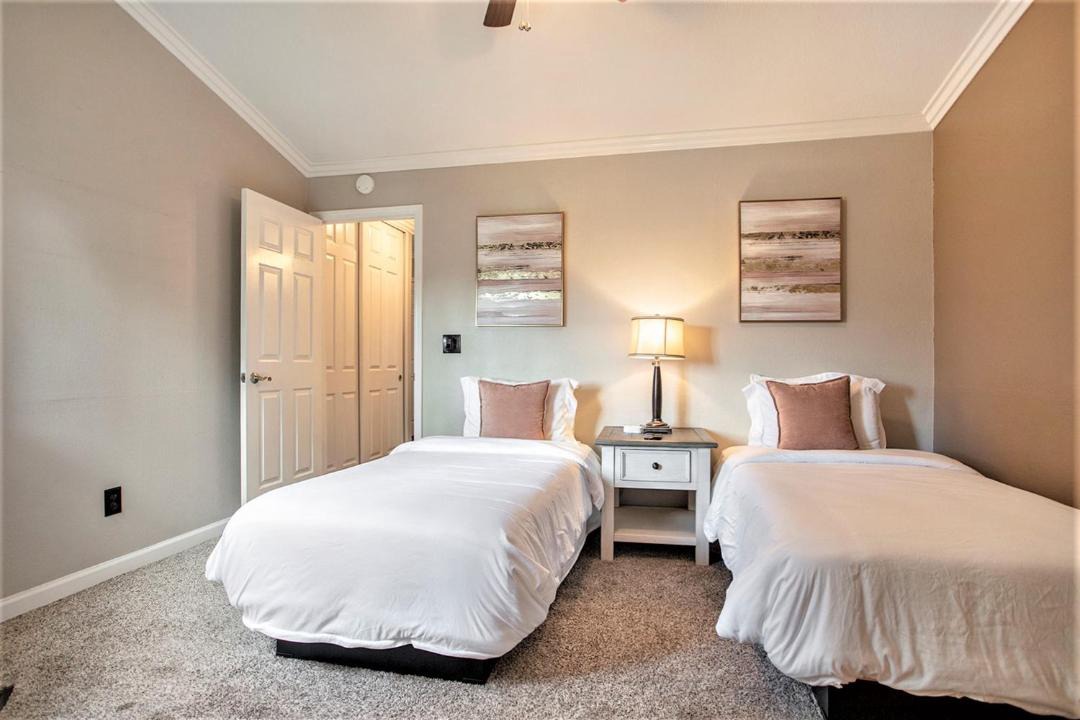 Photo of Others in Discovery Bay