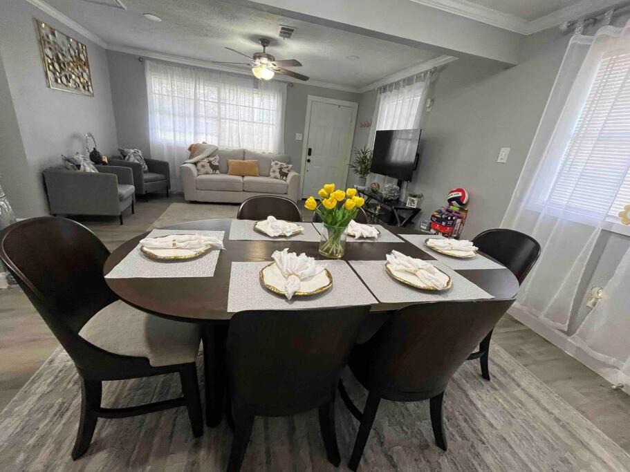 Photo of Livingroom in Hempstead
