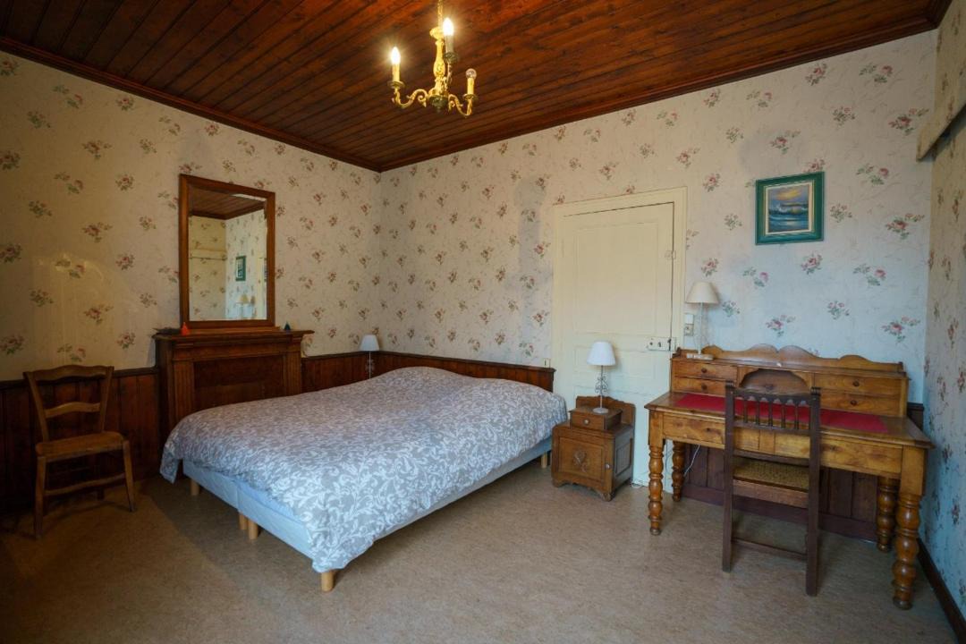 Photo of Bedroom in Hirel