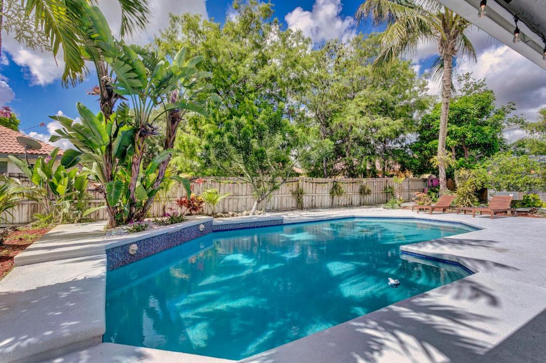 Photo of Outdoor in Greenview Shores