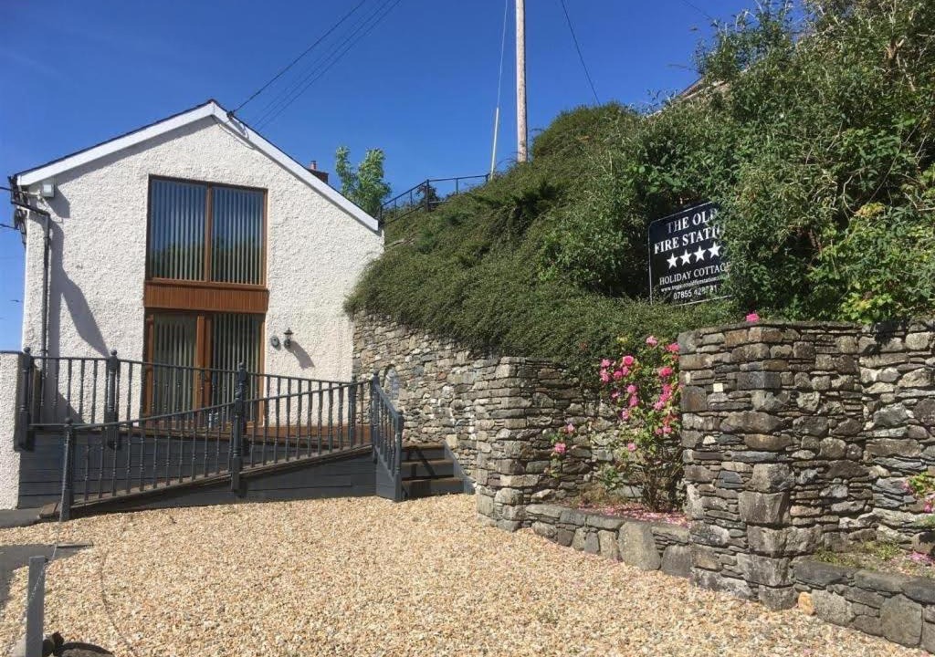 Photo of Buildings in Tregaron