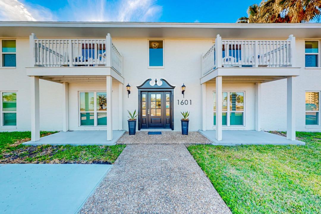 Photo of Buildings in Del Mar