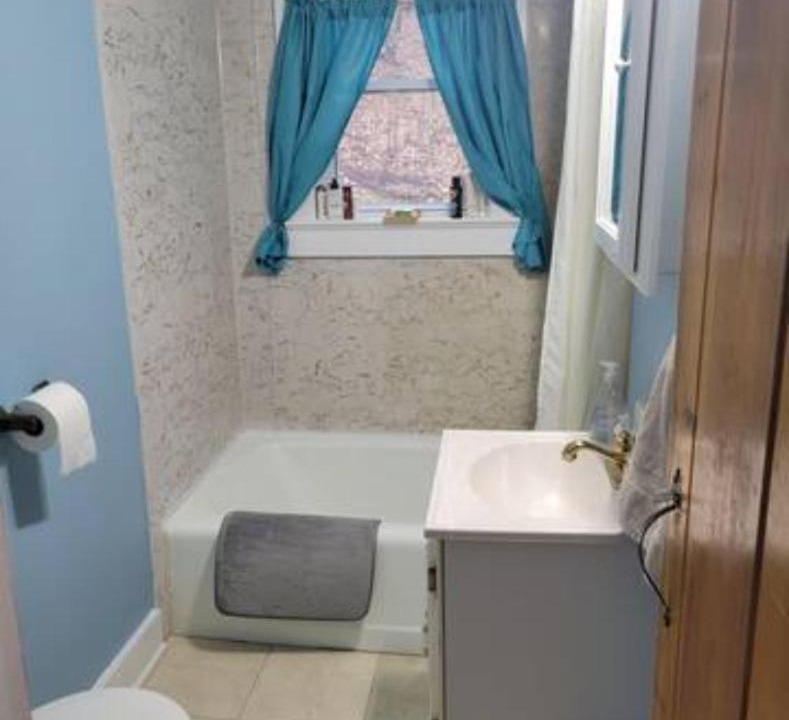 Photo of Bathroom in Hillsdale
