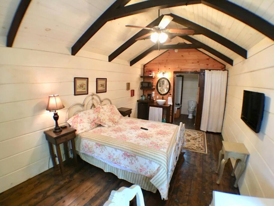 Photo of Bedroom in Sevierville