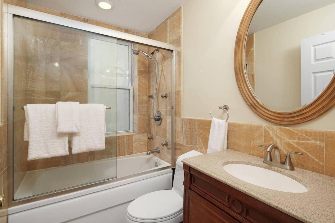 Photo of Others in St. Leonard's Tract