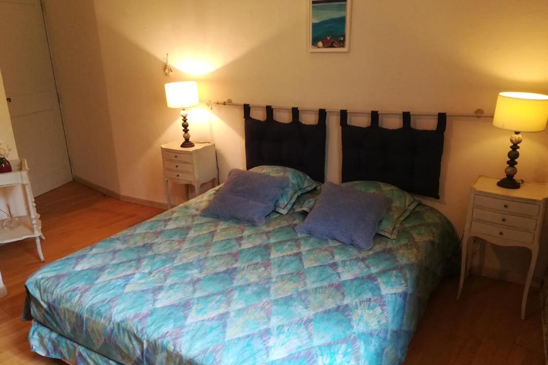 Photo of Bedroom in Camiran