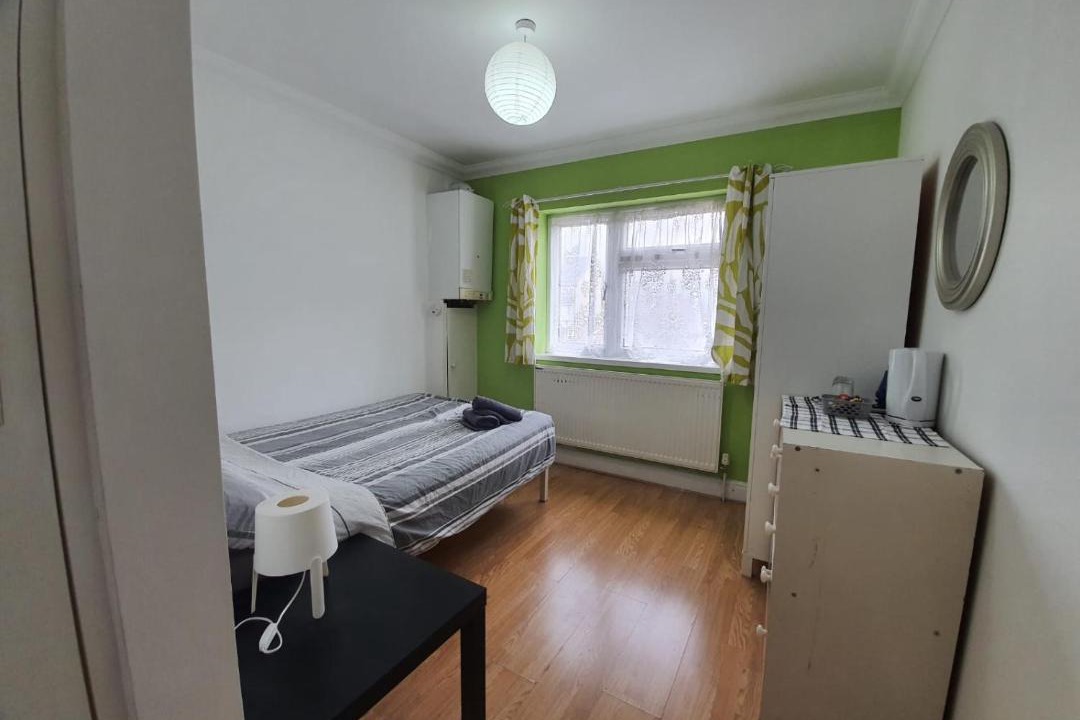 Photo of Others in Seven Kings