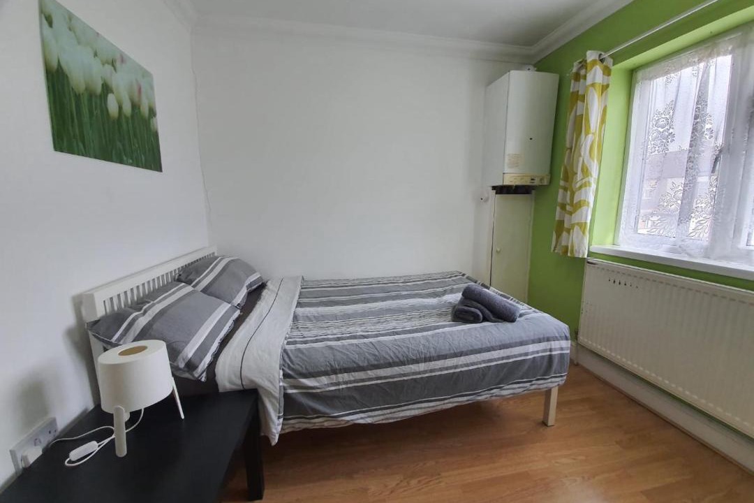 Photo of Others in Seven Kings