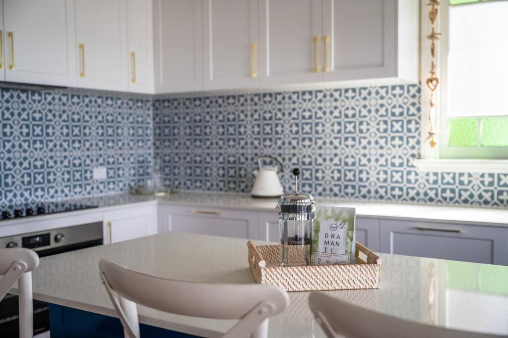 Photo of Others in Manly