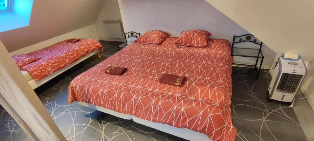 Photo of Bedroom in Beaumont-sur-Sarthe