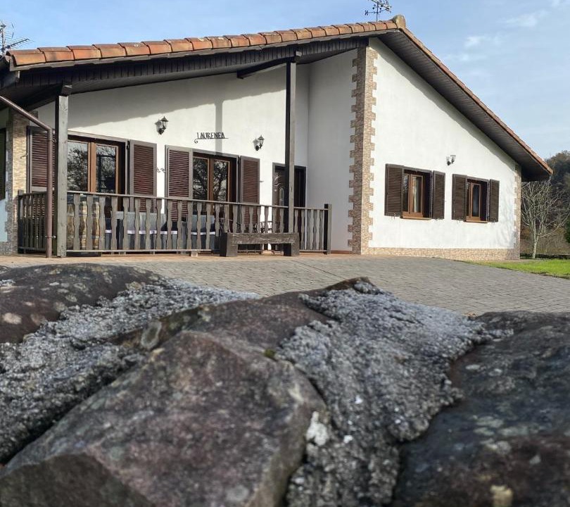 Photo of Buildings in Bera