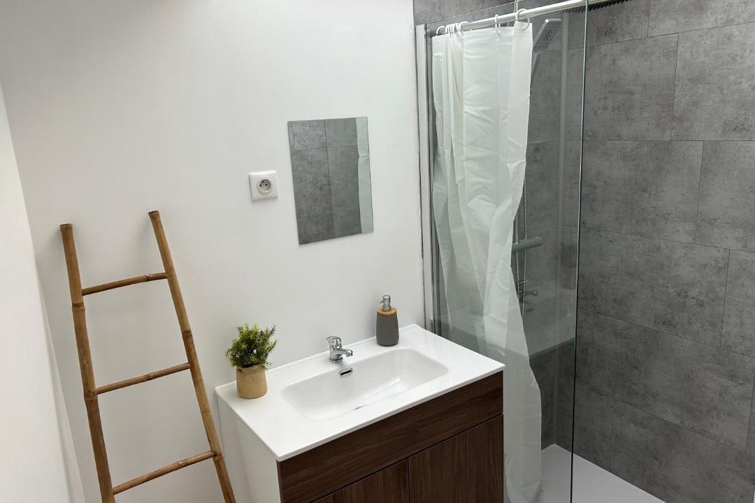 Photo of Bathroom in Pouilly-le-Monial