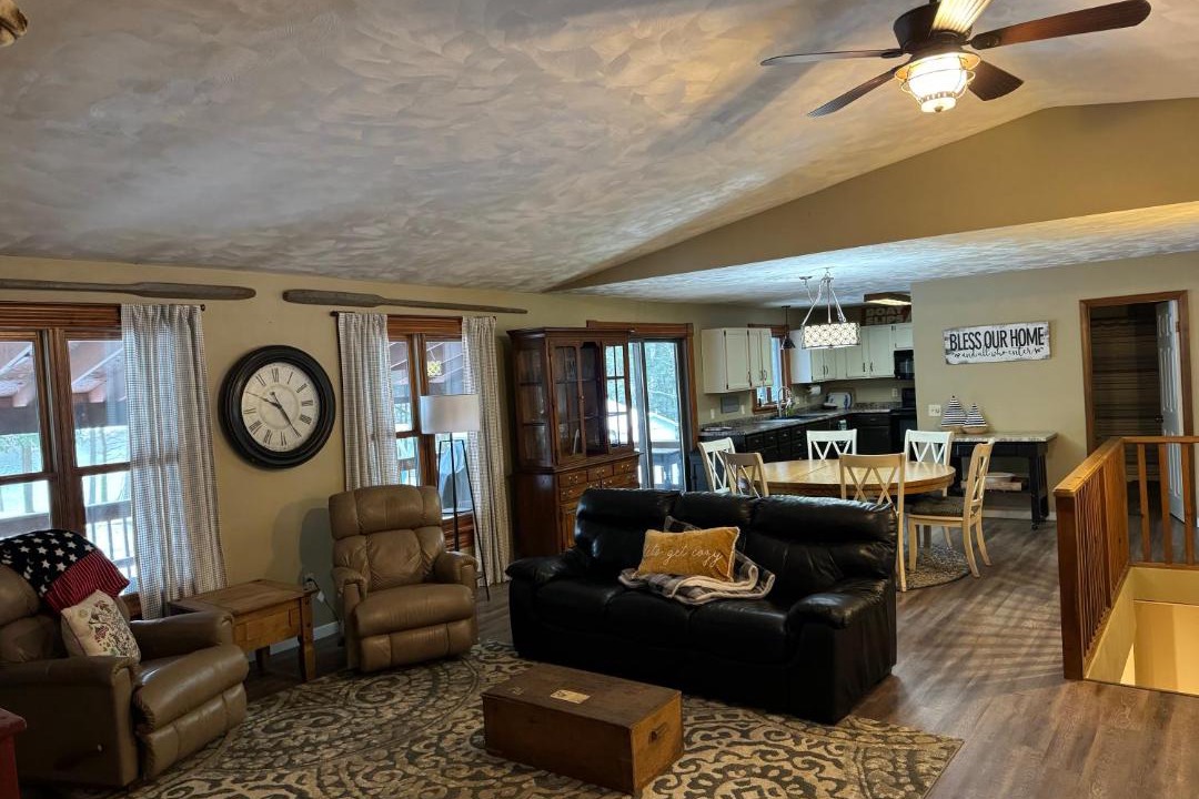 Photo of Livingroom in Gaylord