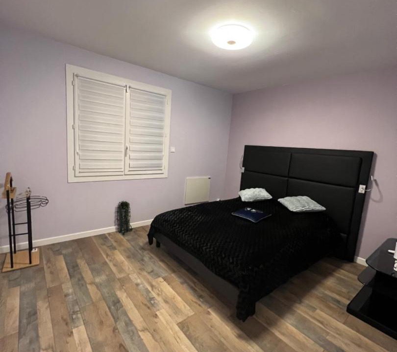 Photo of Others in Janze