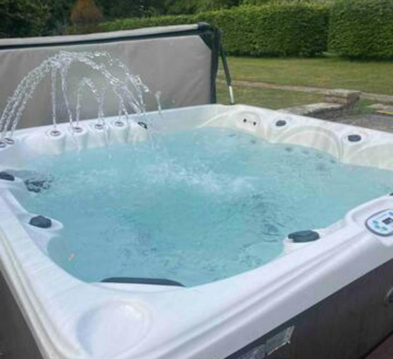 Photo of Others in Upper Dicker