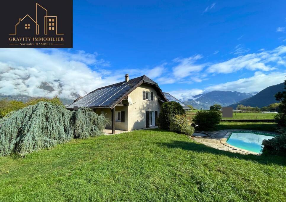 Photo of Buildings in Chateauneuf