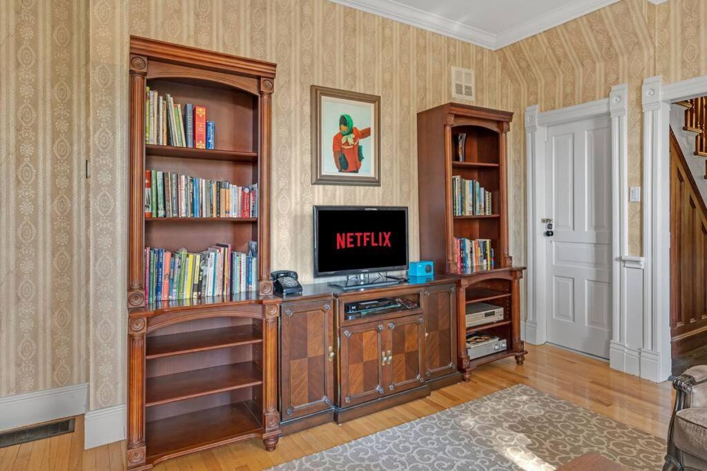 Photo of Livingroom in Terra Nova