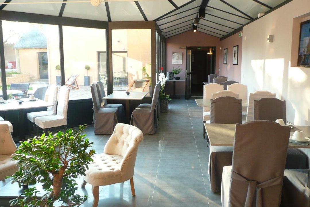 Photo of Others in Cheville