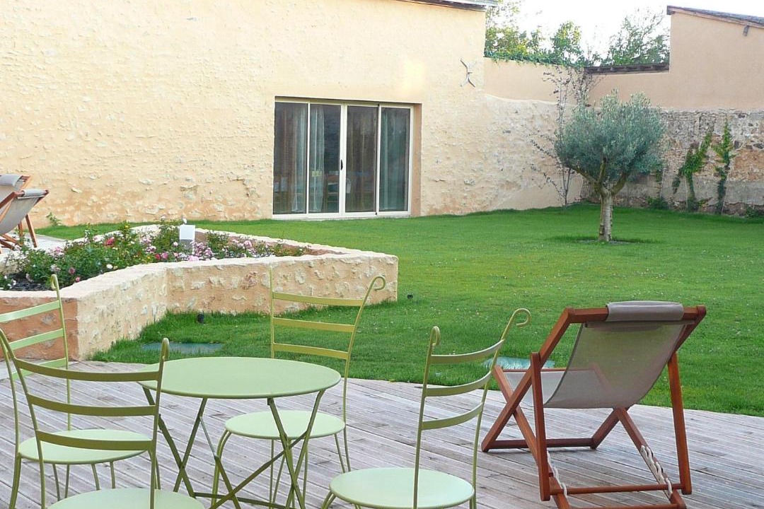 Photo of Patio Balcony in Cheville