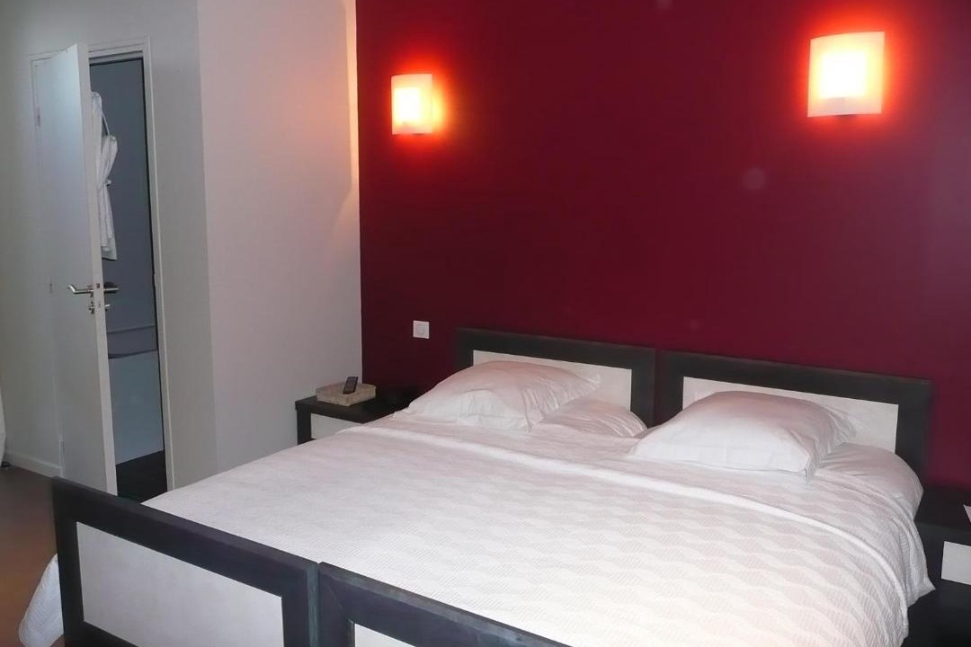 Photo of Others in Cheville