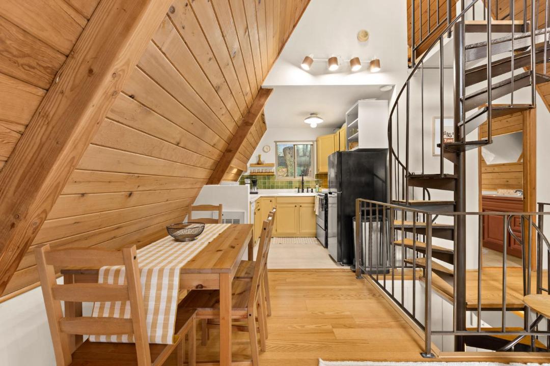 Photo of Others in Burley