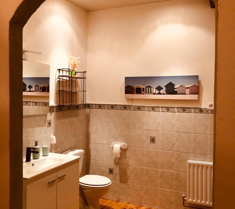 Photo of Bathroom in Retiers