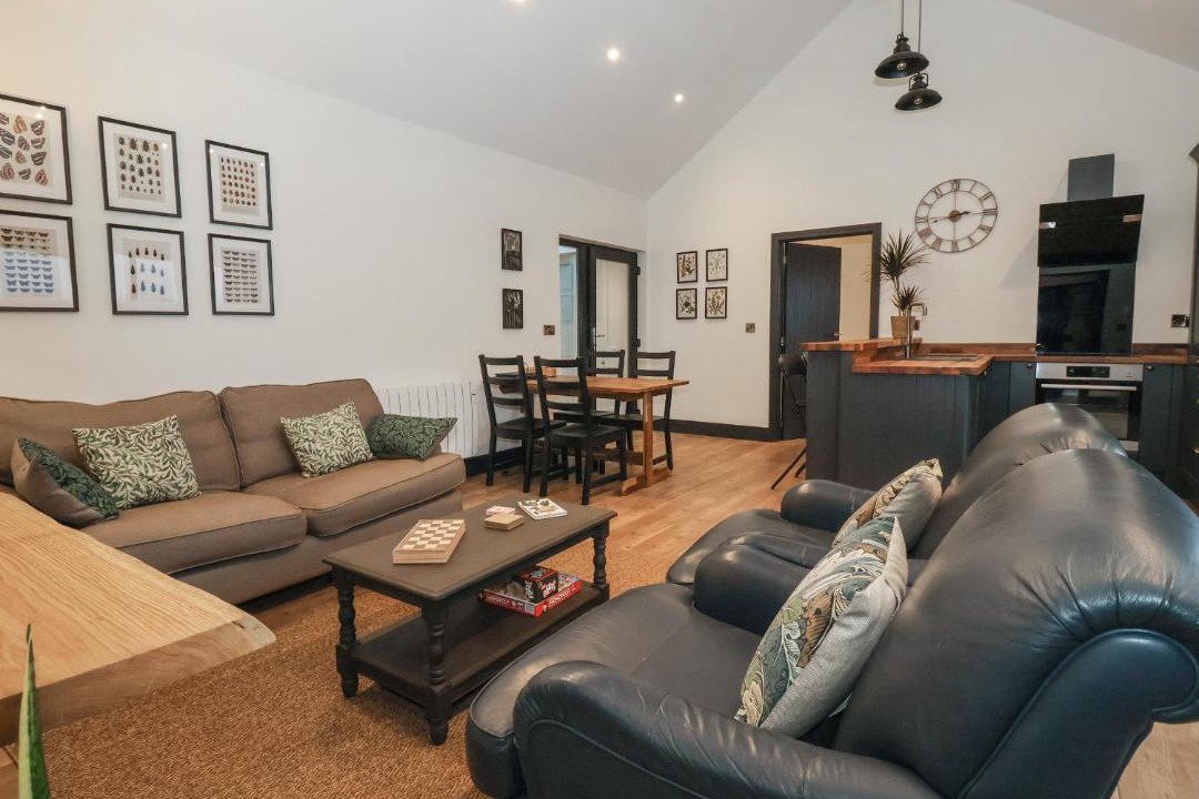 Photo of Others in Low Catton