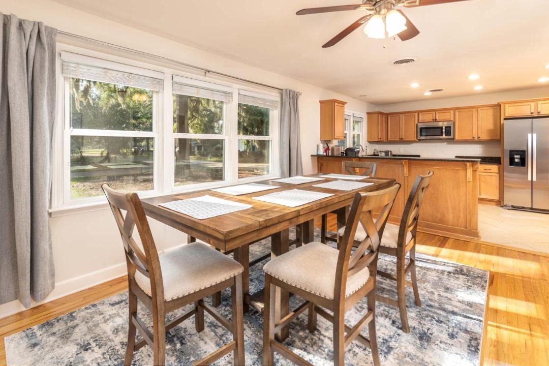 Photo of Livingroom in Pigeon Point