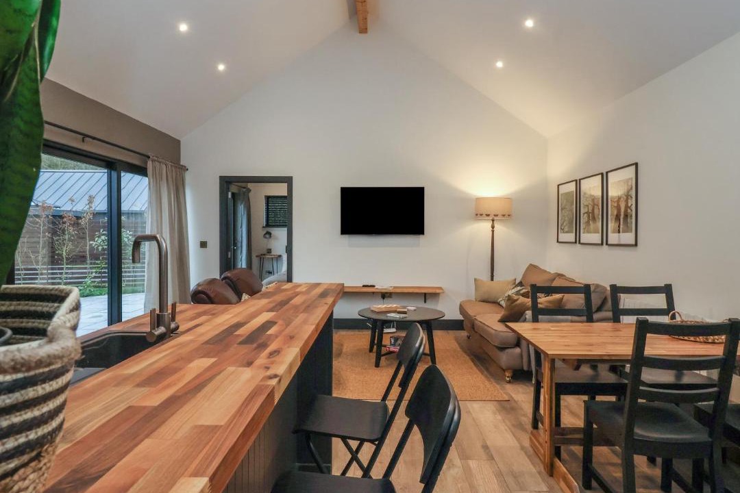 Photo of Others in Low Catton