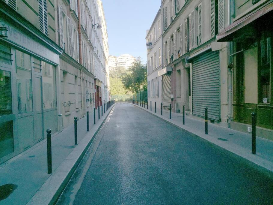 Photo of Others in Passerelle