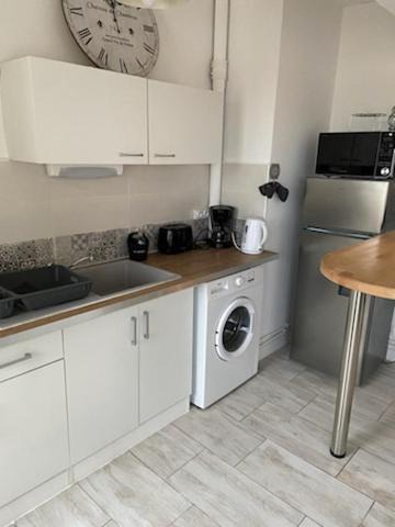 Photo of Others in Sens