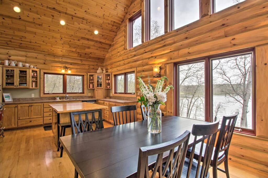 Photo of Kitchen in Crosslake