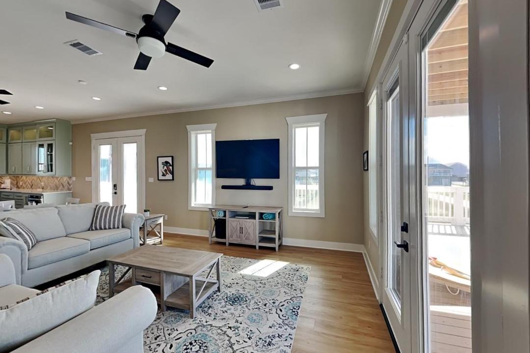Photo of Livingroom in Terramar Beach