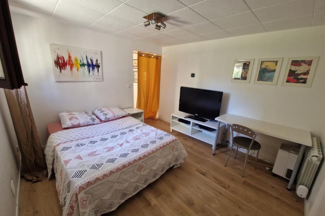 Photo of Others in Orsay