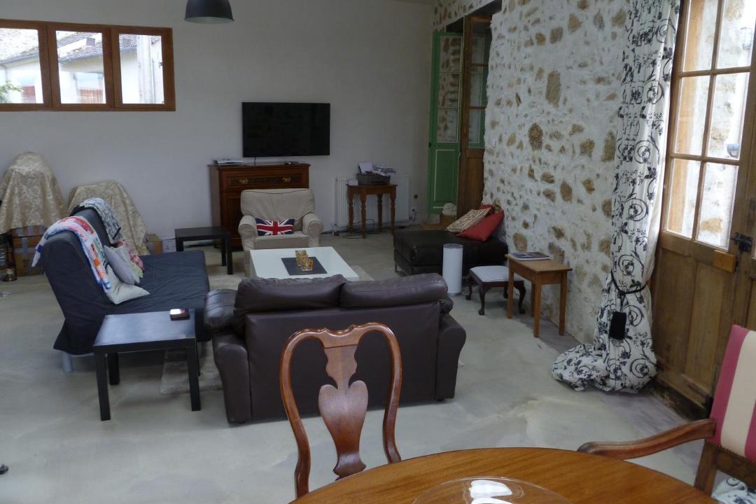 Photo of Livingroom in Droux