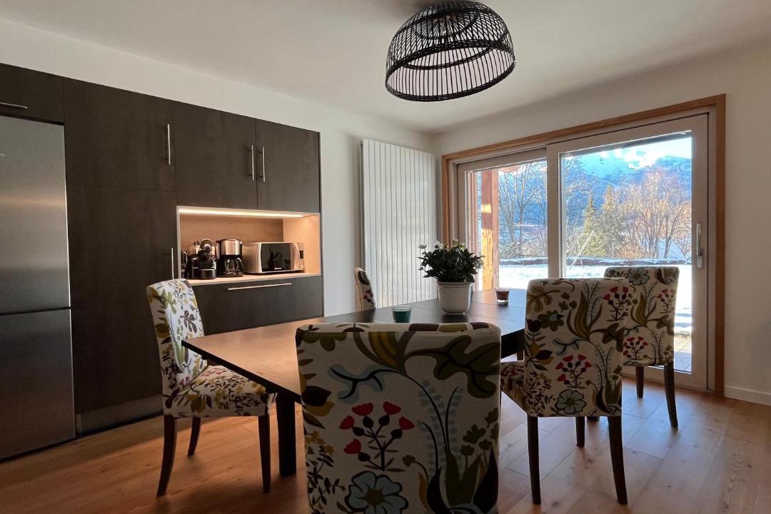 Photo of Livingroom in Saint-Andre-d'Embrun