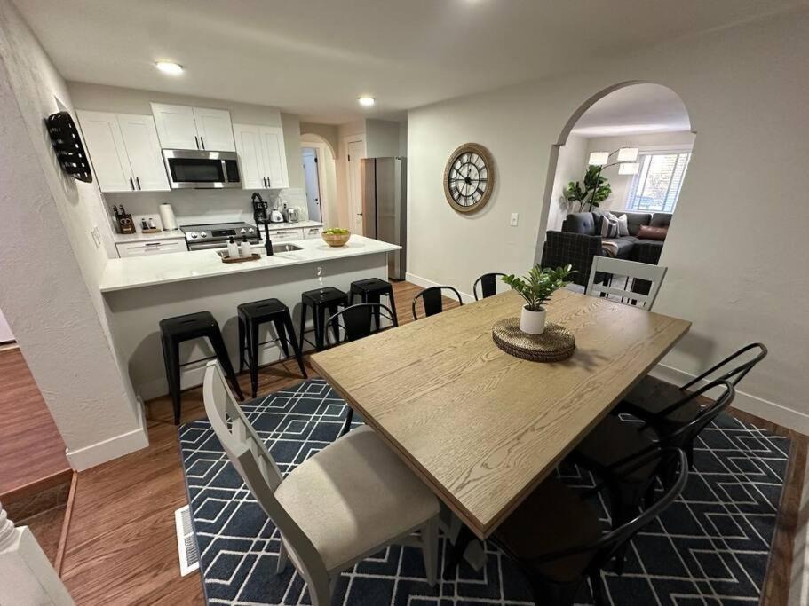 Photo of Livingroom in Taylorsville