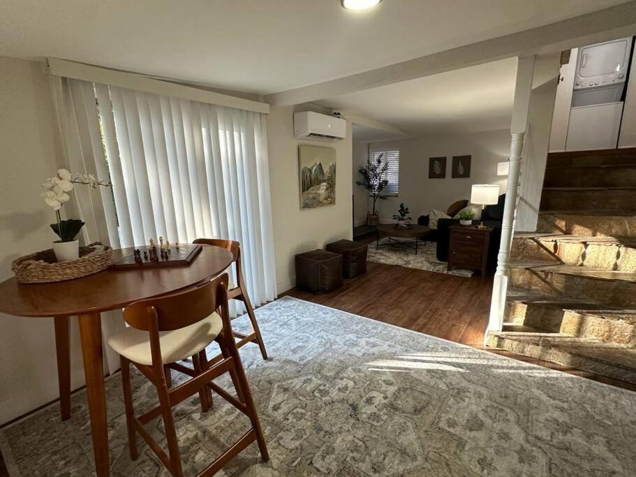 Photo of Livingroom in Taylorsville