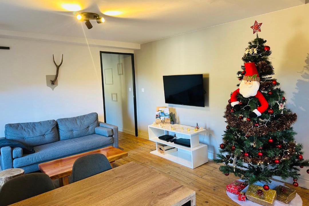 Photo of Livingroom in Savignac-les-Ormeaux