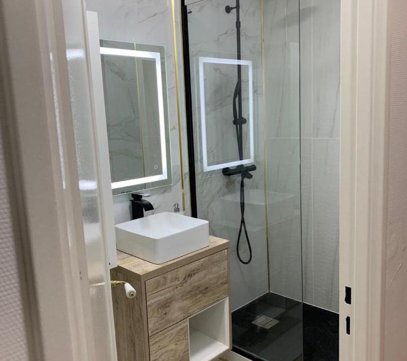Photo of Bathroom in Bobigny