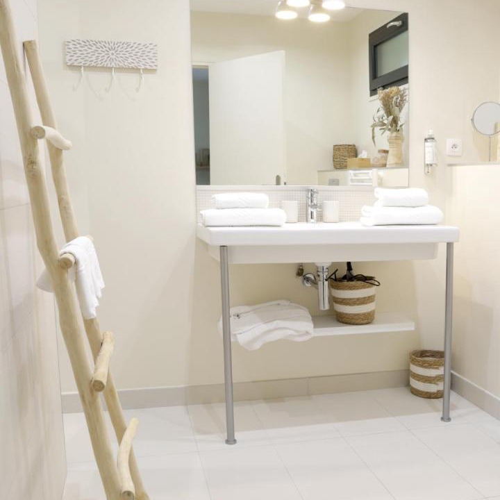 Photo of Others in Hermonville